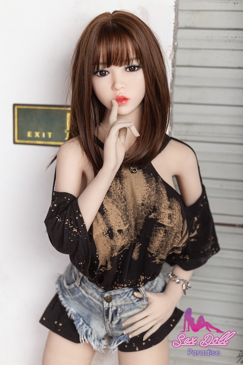 Super sex doll Vietnamienne 158cm bonnet E
